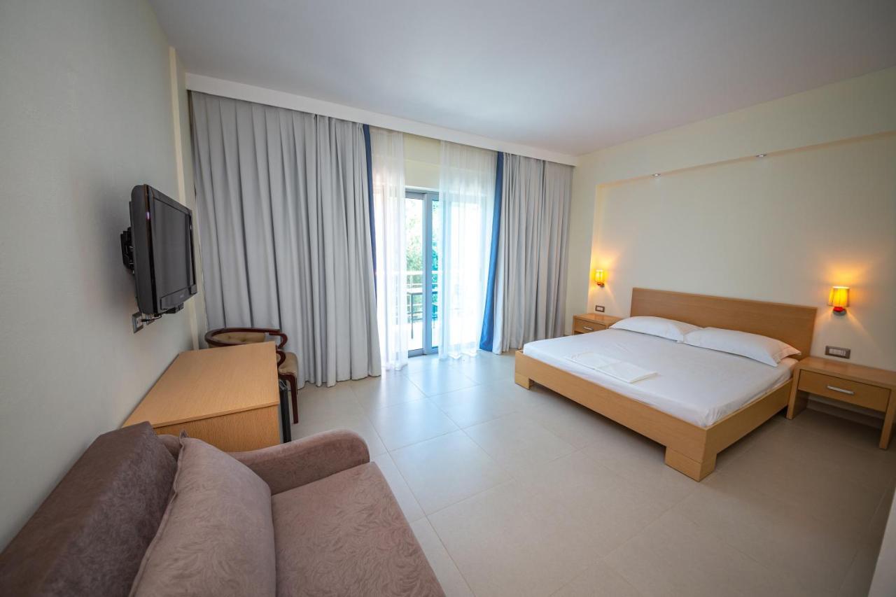 Hotel Borshi Eksteriør billede